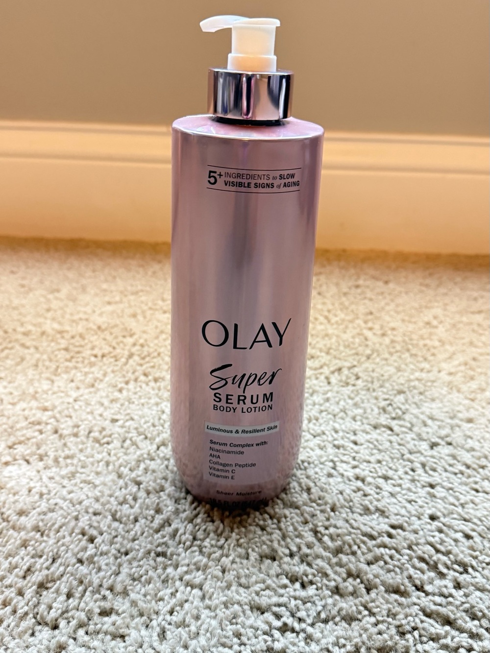 OLAY Super Serum Body Lotion - Light Pink Bottle - Picture 3 of 4